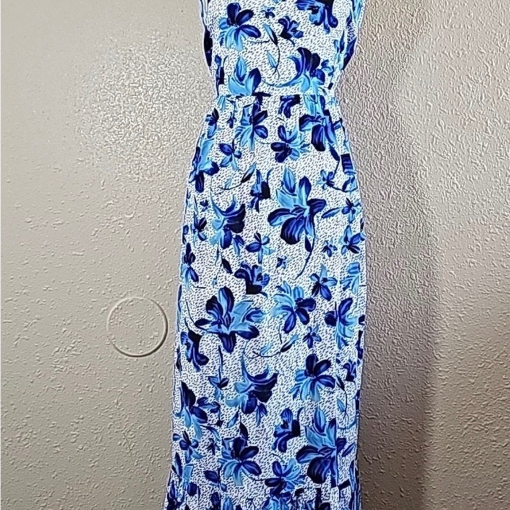 Eloquii Blue and white Floral Maxi Dress - Picture 2 of 8